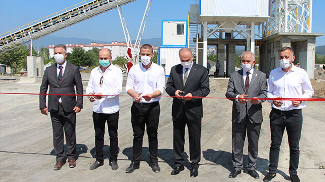 2 MİLYON'LUK BETON SANTRALİ YATIRIMI TÖRENLE AÇILDI