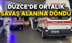 SERVİS MİNİBÜSÜ İLE HAFİF TİCARİ ARAÇLA ÇARPIŞTI: 5 YARALI