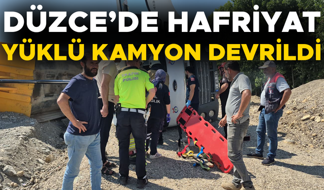KAMYON KABİNİNE SIKIŞAN SÜRÜCÜ KURTARILDI