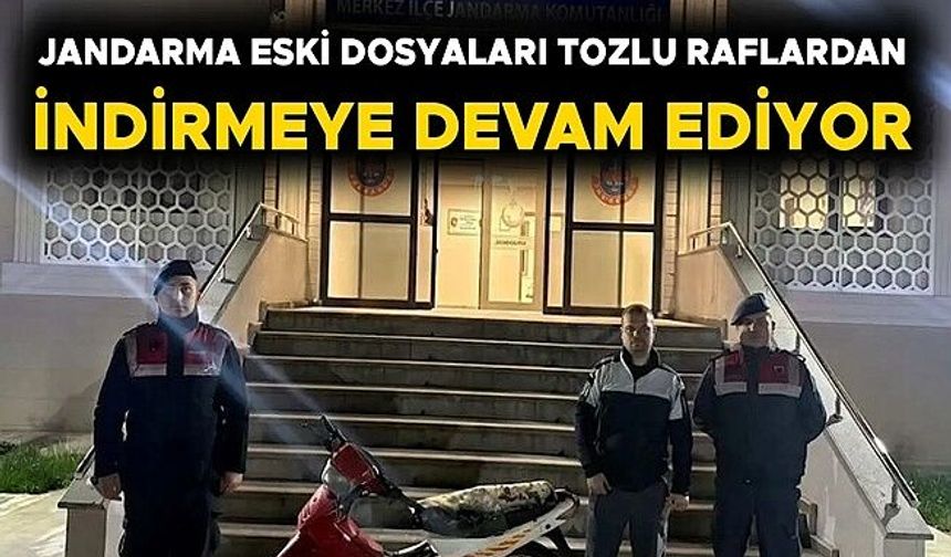JANDARMA EKİPLERİ HIRSIZLIK ŞÜPHELİSİNİ GÖZALTINA ALDI